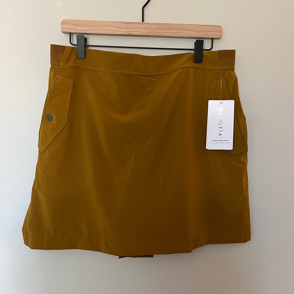 Athleta Vienna Cargo Skirt in size 16 - Picture 1 of 3